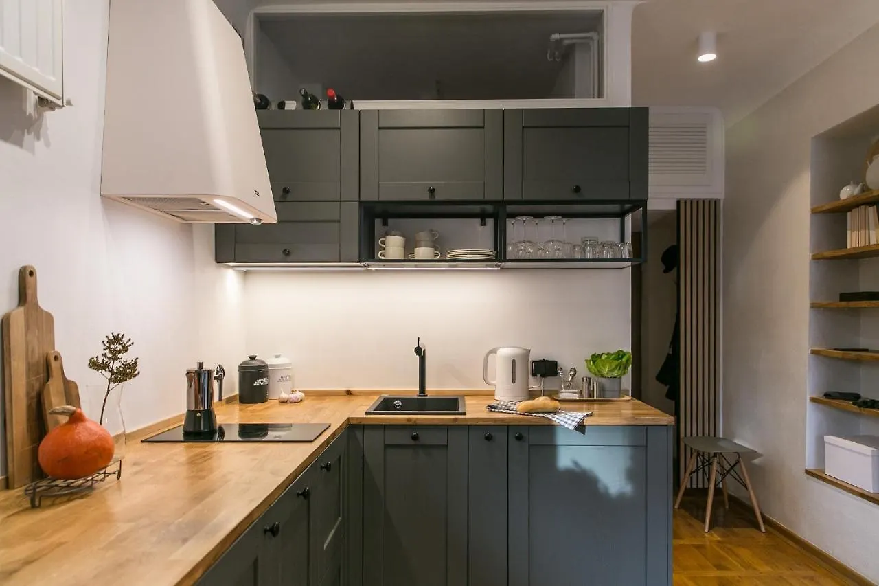 Modernist Suite In The Old Town Warszawa Polska